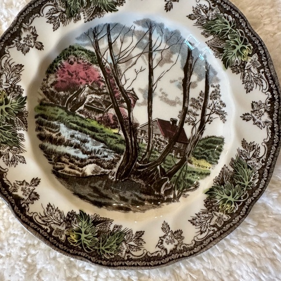 2 Vintage Johnson Bros Ironstone “Friendly Village” Plate - Picture 10 of 12